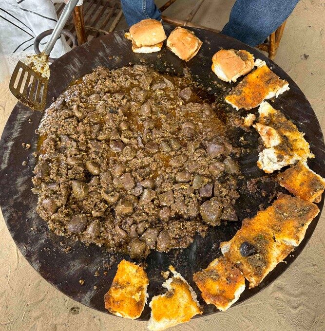 Farmhouse वाला तवा कीमा कलेजी6